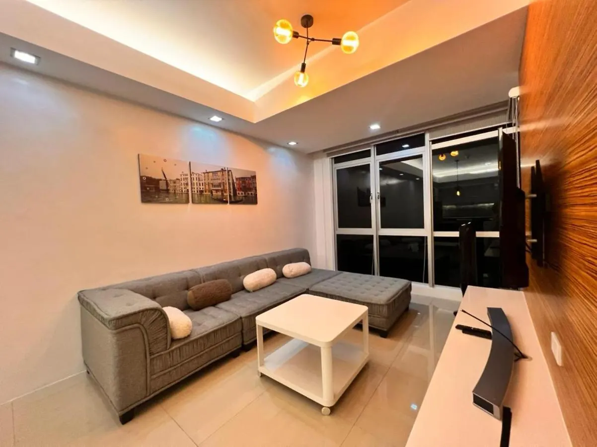 The Pearl Interior Designed 1 Bedroom Unit Burgos Circle Bgc Manila
